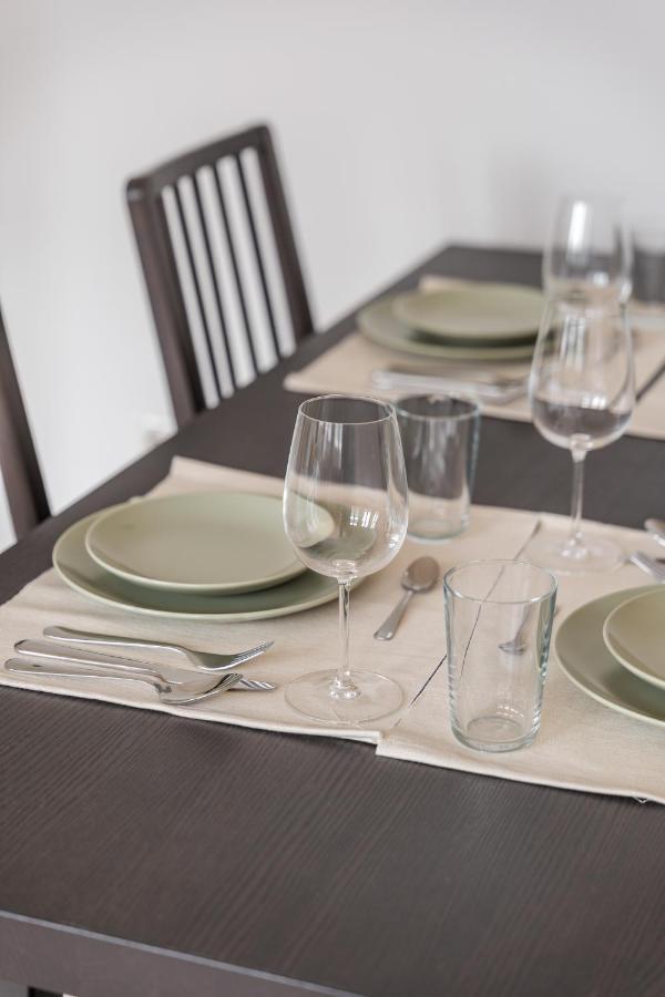 Flats 4 You, Moderne City Wohnung Naehe Hbf, Due-Messe 20 Min, Netflix, Kueche Дуйсбург Экстерьер фото